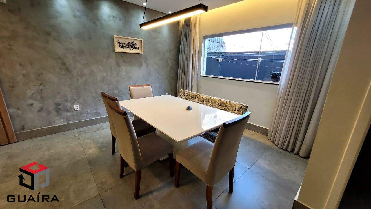 Sobrado à venda com 3 quartos, 215m² - Foto 4