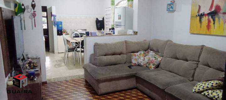 Casa à venda com 4 quartos, 177m² - Foto 1