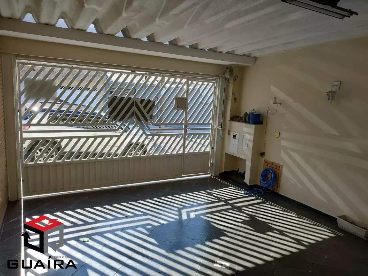 Sobrado à venda com 4 quartos, 200m² - Foto 3