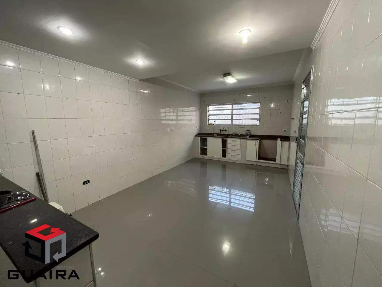 Sobrado à venda com 4 quartos, 200m² - Foto 5