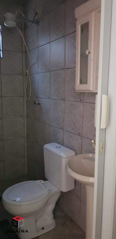 Casa à venda com 2 quartos, 200m² - Foto 11