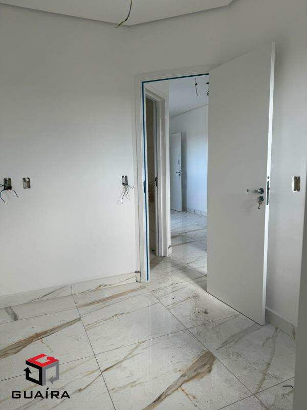 Apartamento à venda com 2 quartos, 39m² - Foto 2