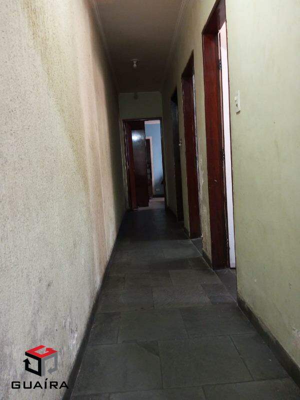 Casa à venda com 3 quartos, 200m² - Foto 11