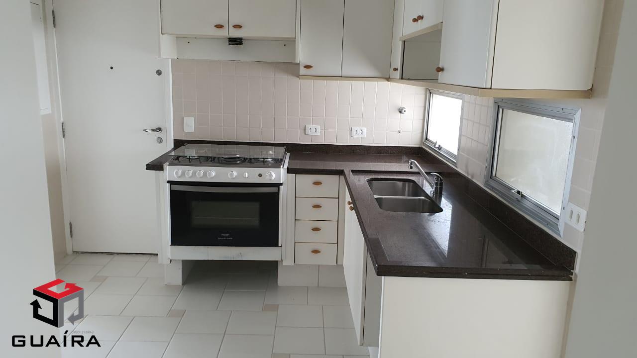 Apartamento para alugar com 3 quartos, 195m² - Foto 6