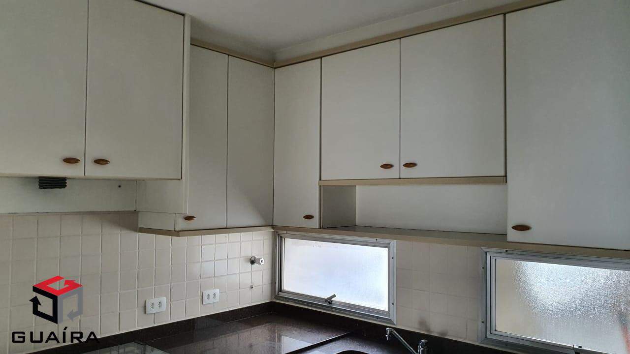 Apartamento para alugar com 3 quartos, 195m² - Foto 4