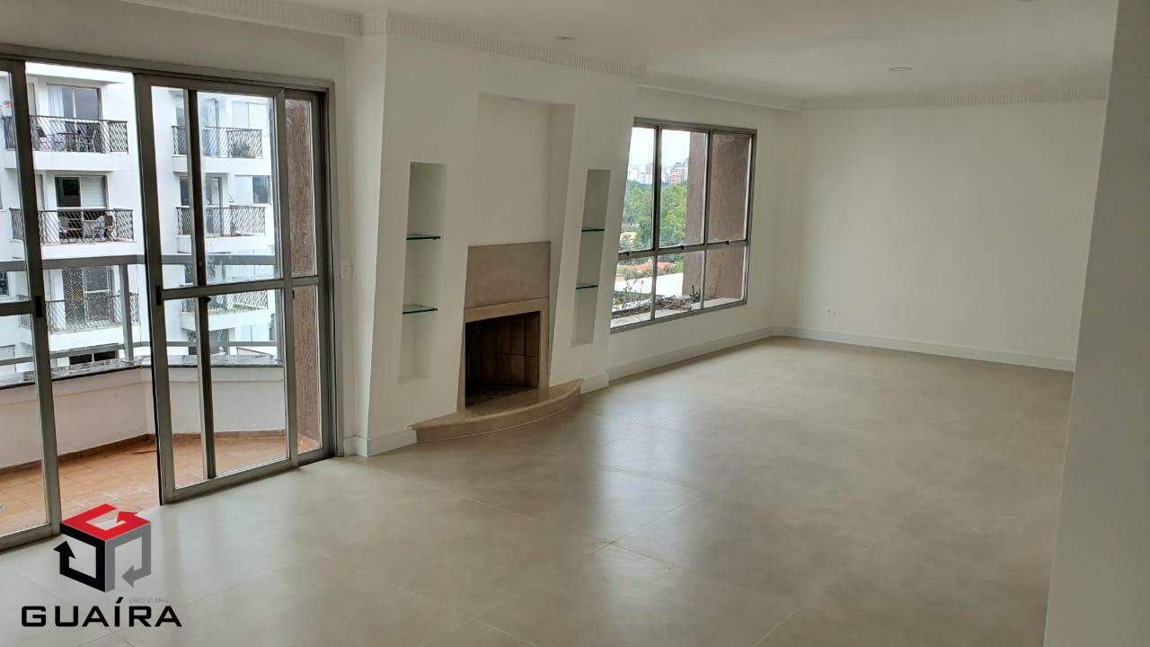 Apartamento para alugar com 3 quartos, 195m² - Foto 2