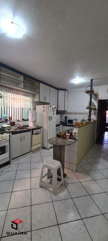 Casa à venda com 2 quartos, 140m² - Foto 13