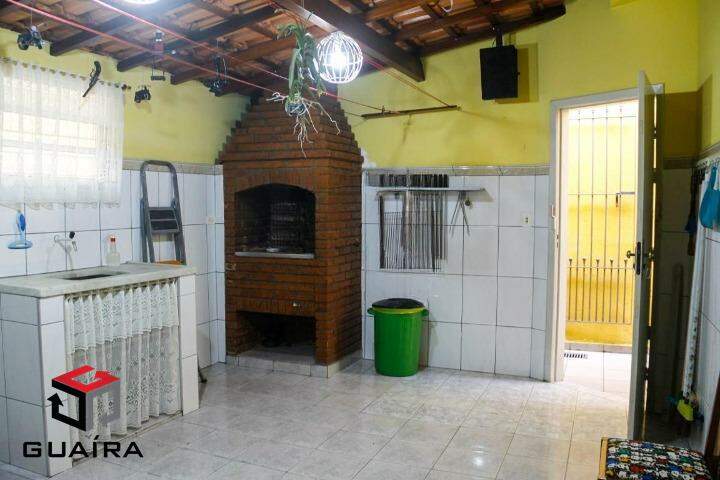 Casa à venda com 2 quartos, 200m² - Foto 19