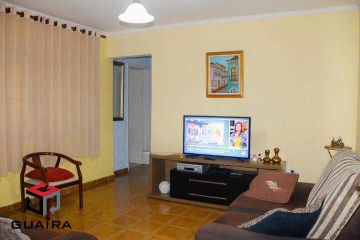 Casa à venda com 2 quartos, 200m² - Foto 1