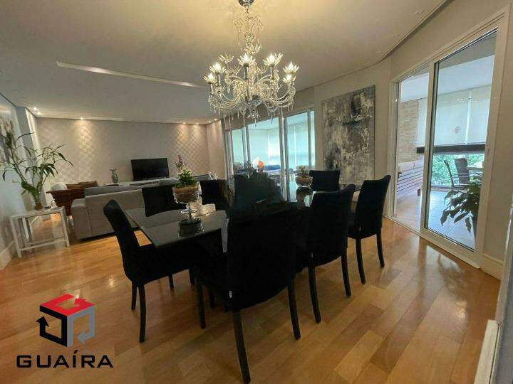 Apartamento à venda com 4 quartos, 243m² - Foto 2