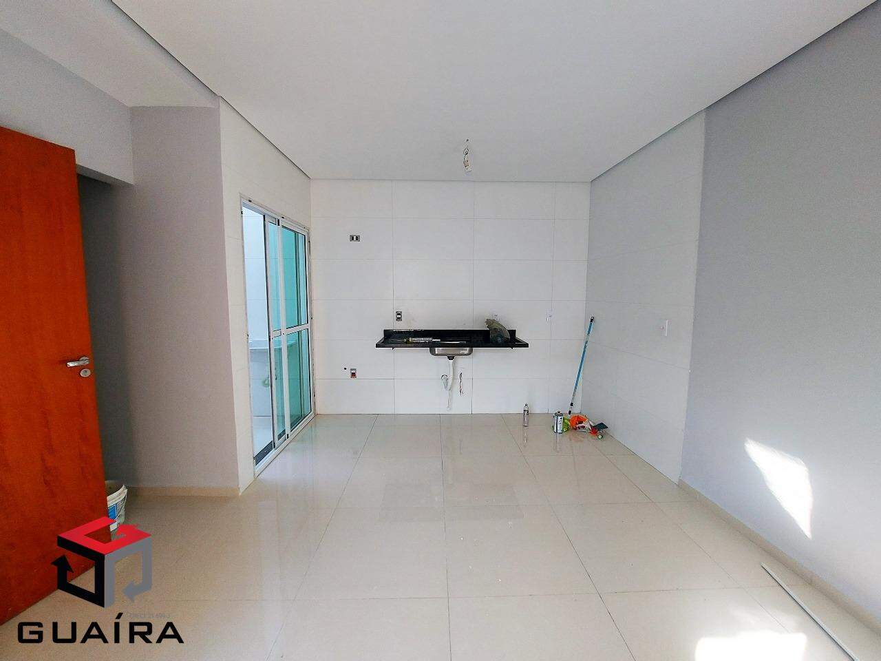 Sobrado à venda com 2 quartos, 85m² - Foto 1