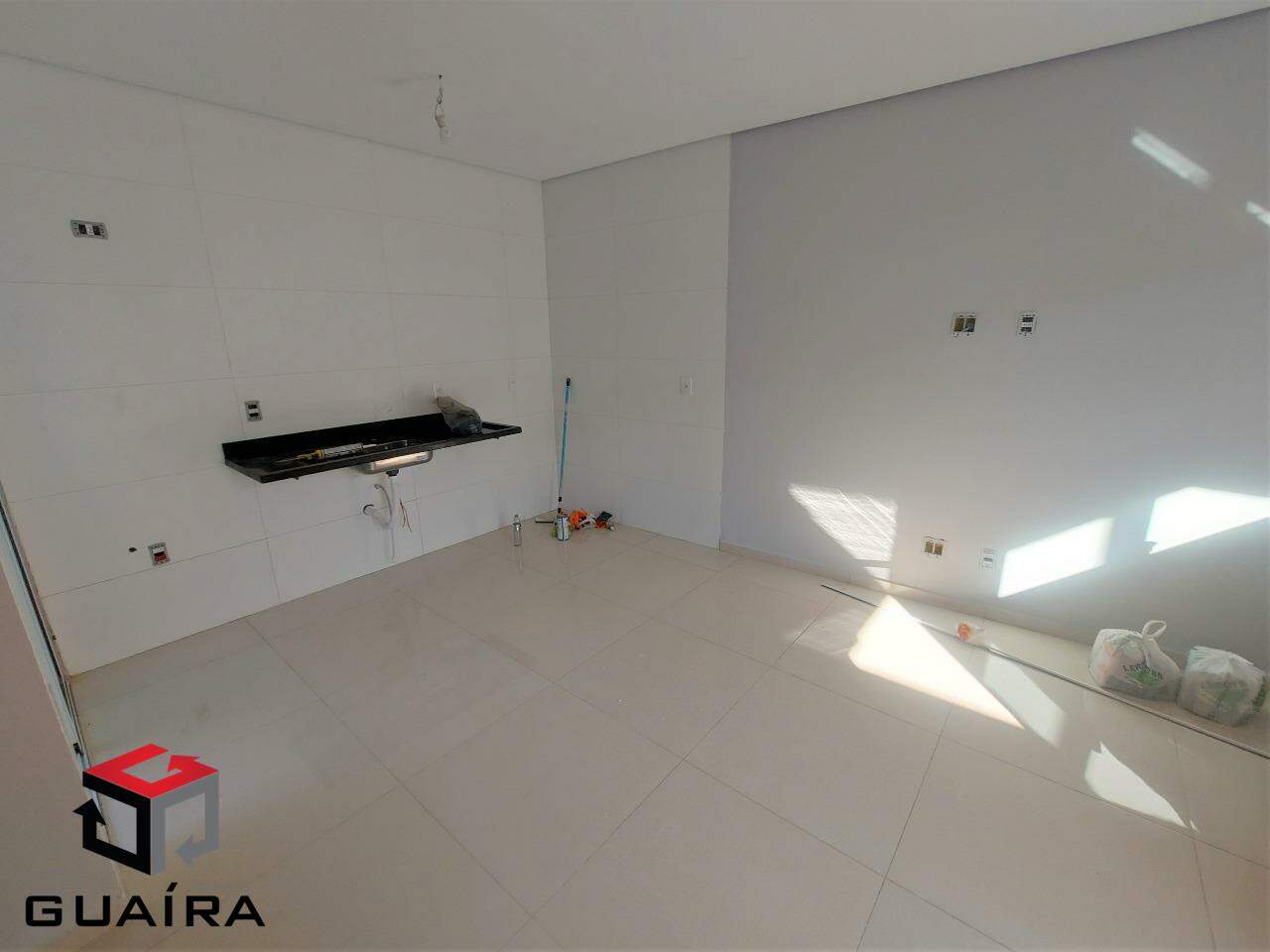 Sobrado à venda com 2 quartos, 85m² - Foto 3