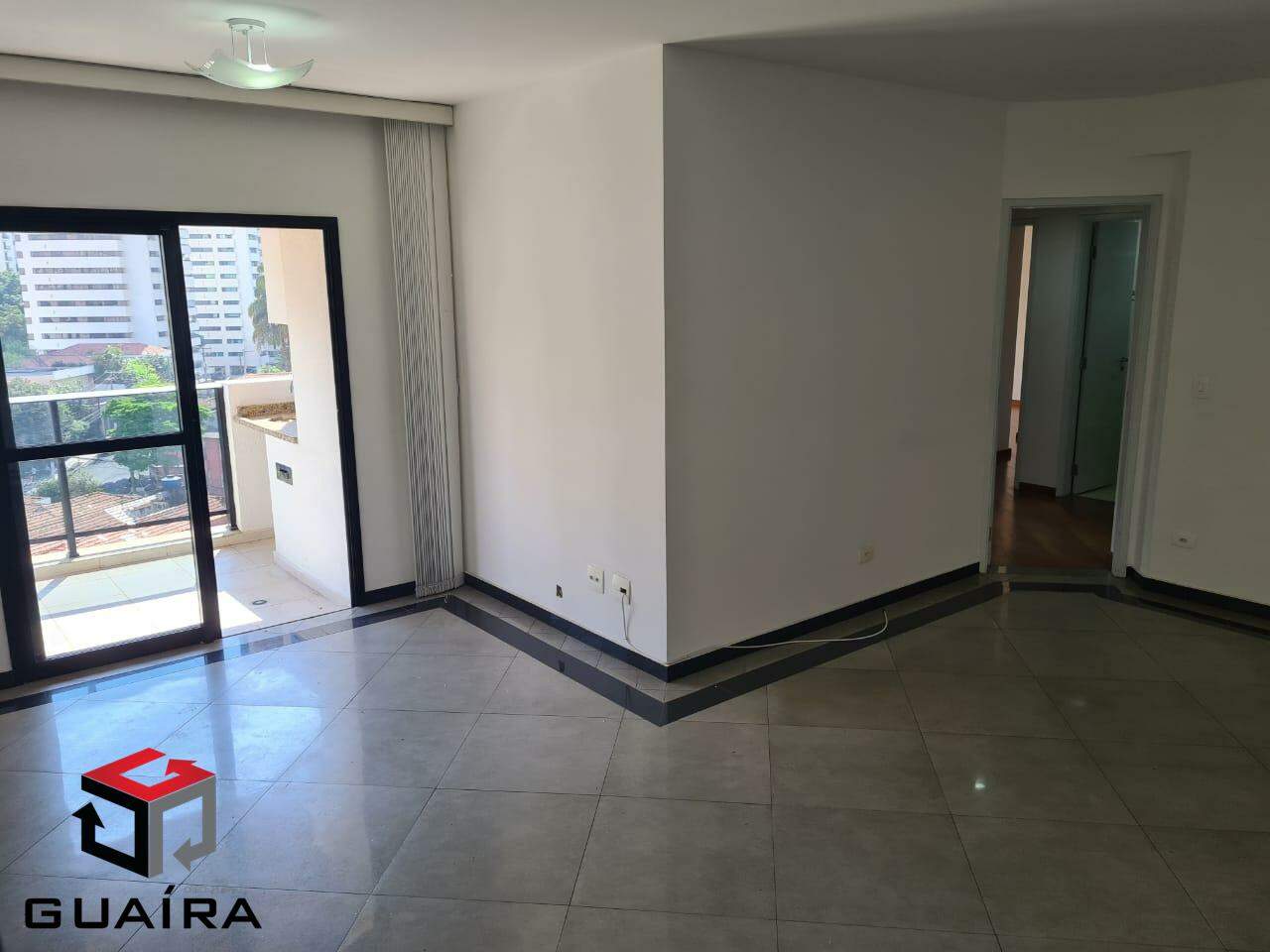 Apartamento à venda com 3 quartos, 100m² - Foto 1