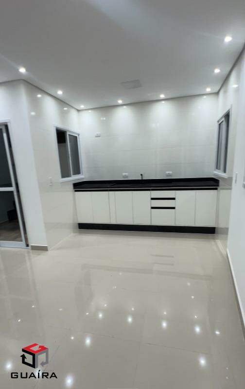 Sobrado à venda com 2 quartos, 104m² - Foto 1