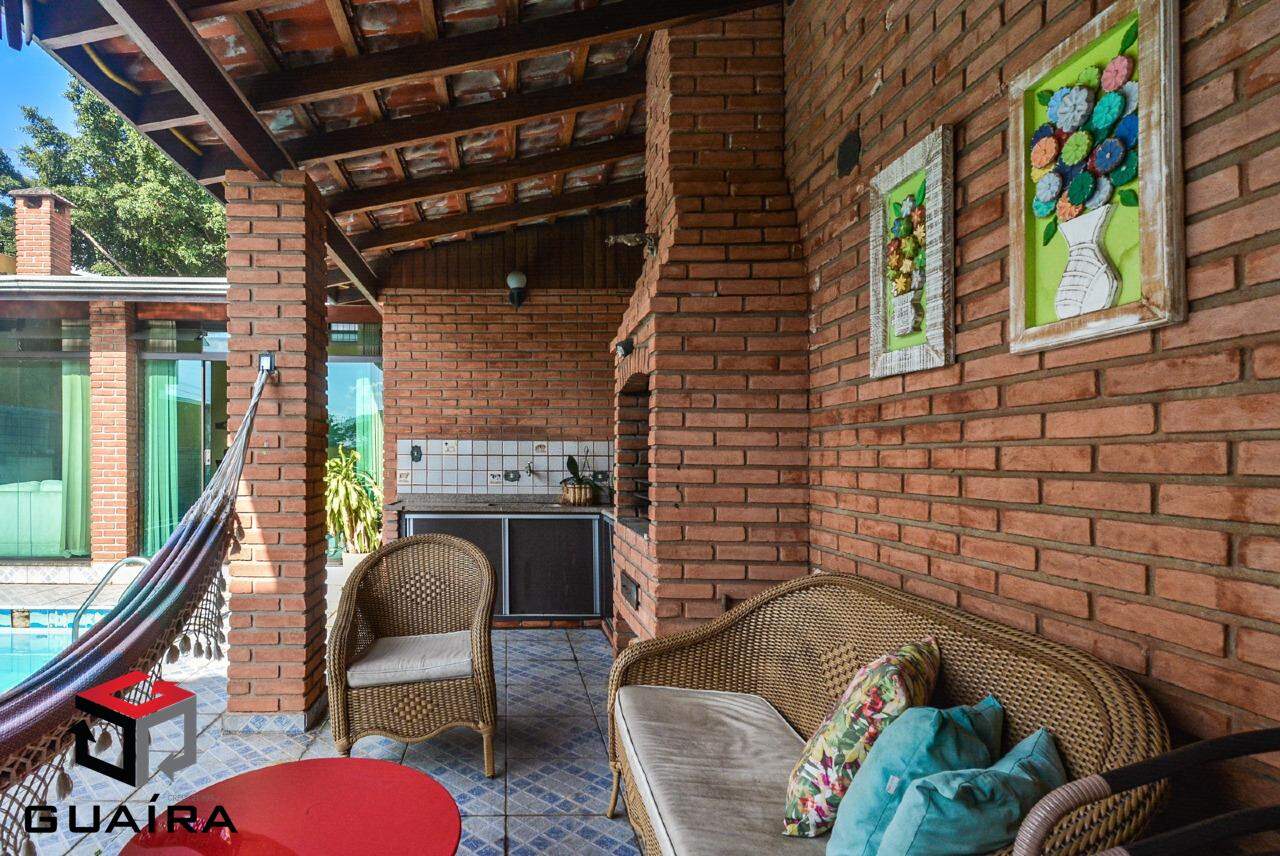 Casa à venda com 4 quartos, 144m² - Foto 32