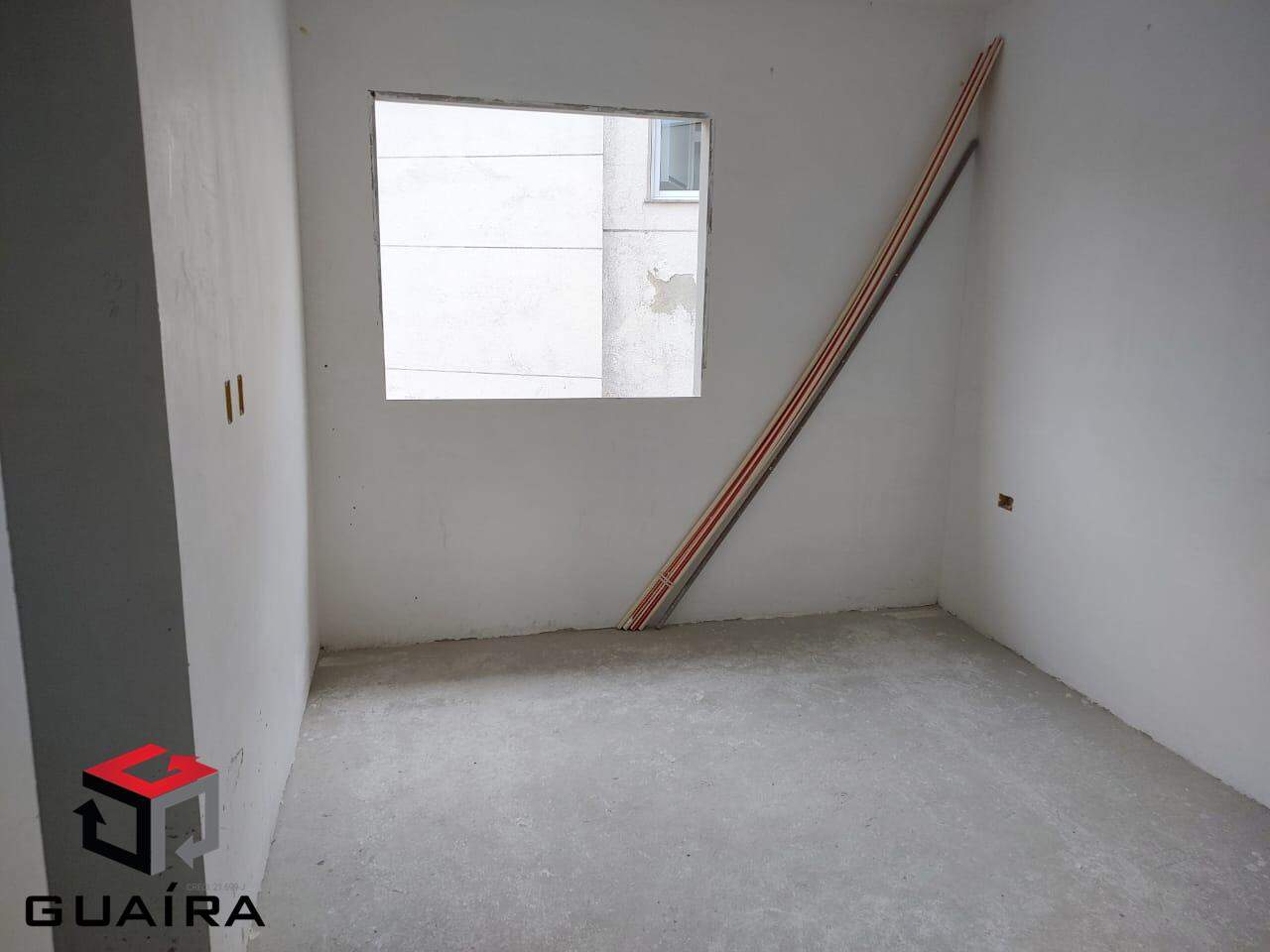 Sobrado à venda com 3 quartos, 200m² - Foto 2