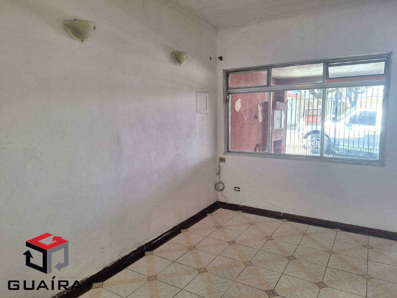 Casa à venda com 3 quartos, 148m² - Foto 1