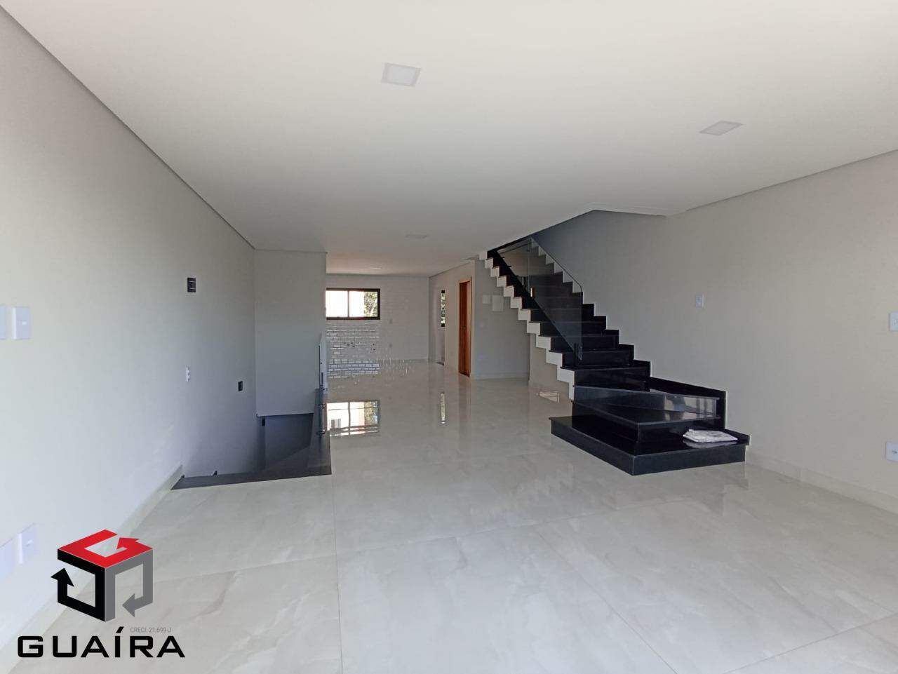 Sobrado à venda com 3 quartos, 214m² - Foto 2