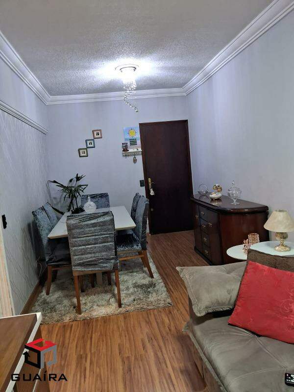 Apartamento à venda com 2 quartos, 62m² - Foto 2