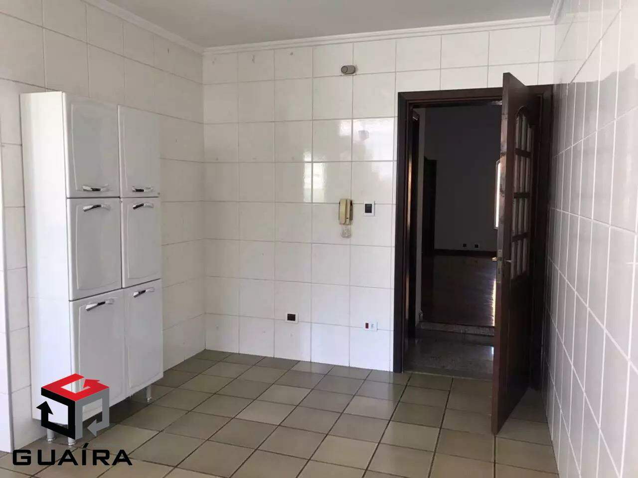 Sobrado para alugar com 3 quartos, 240m² - Foto 13