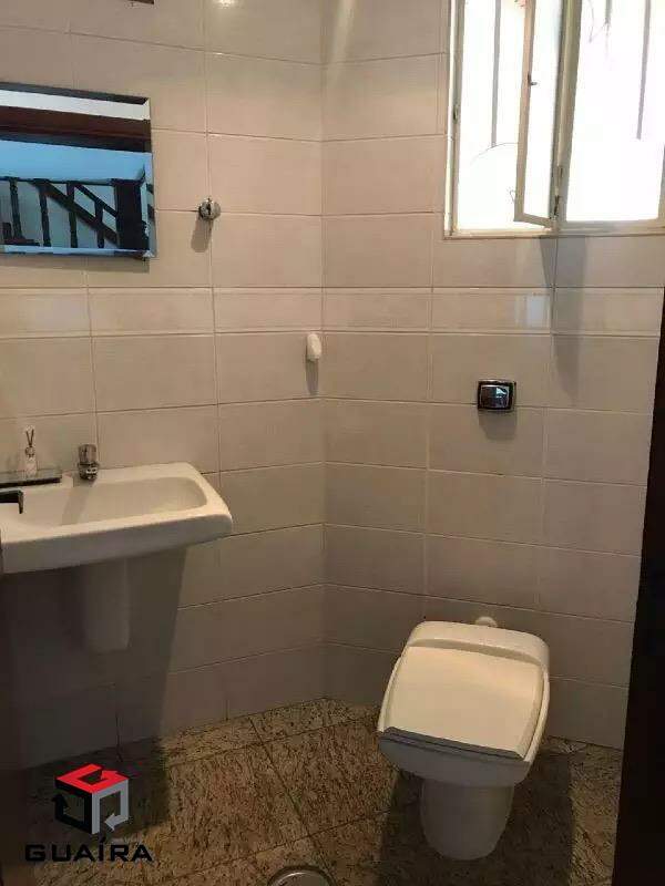 Sobrado para alugar com 3 quartos, 240m² - Foto 33