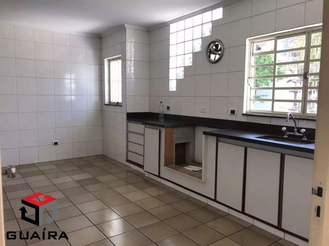 Sobrado para alugar com 3 quartos, 240m² - Foto 12