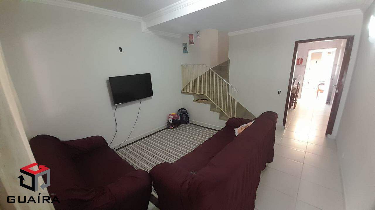 Sobrado à venda com 2 quartos, 110m² - Foto 1