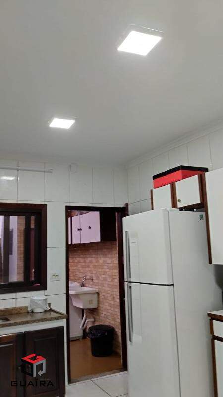 Casa à venda com 3 quartos, 230m² - Foto 5