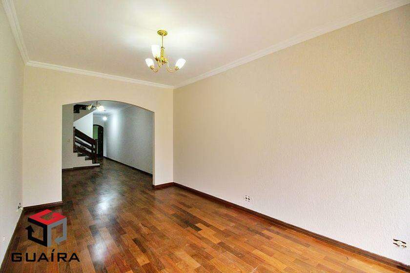 Sobrado para alugar com 3 quartos, 207m² - Foto 1