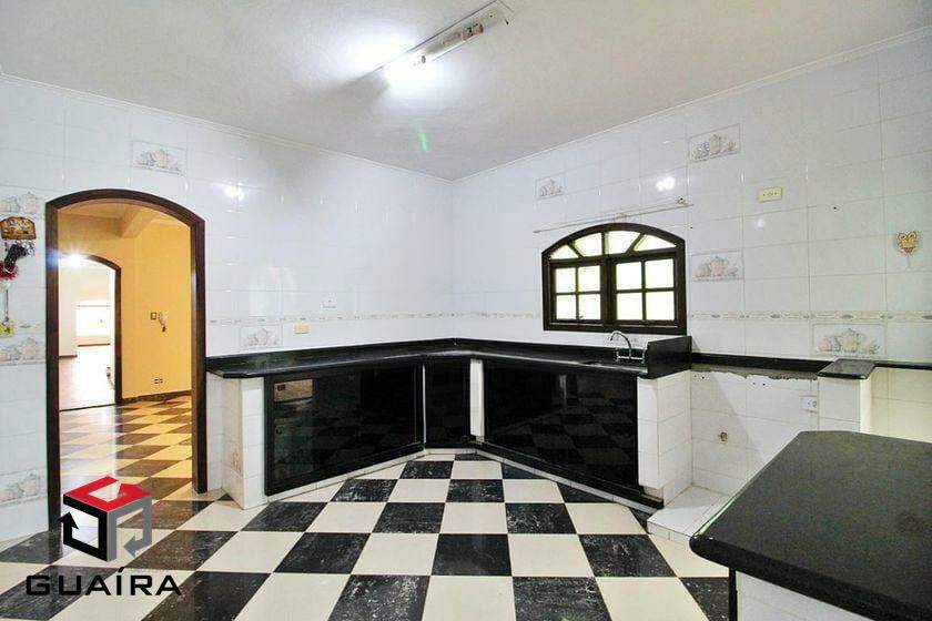 Sobrado para alugar com 3 quartos, 207m² - Foto 5
