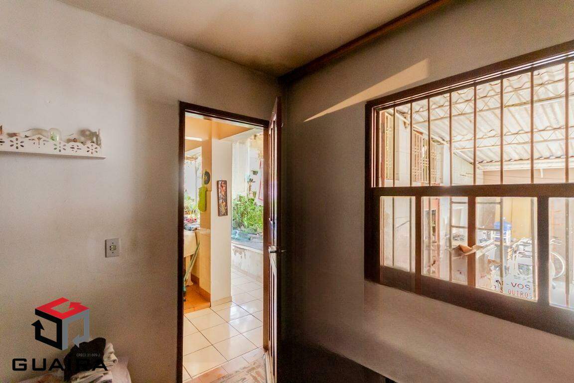 Casa à venda com 2 quartos, 400m² - Foto 28