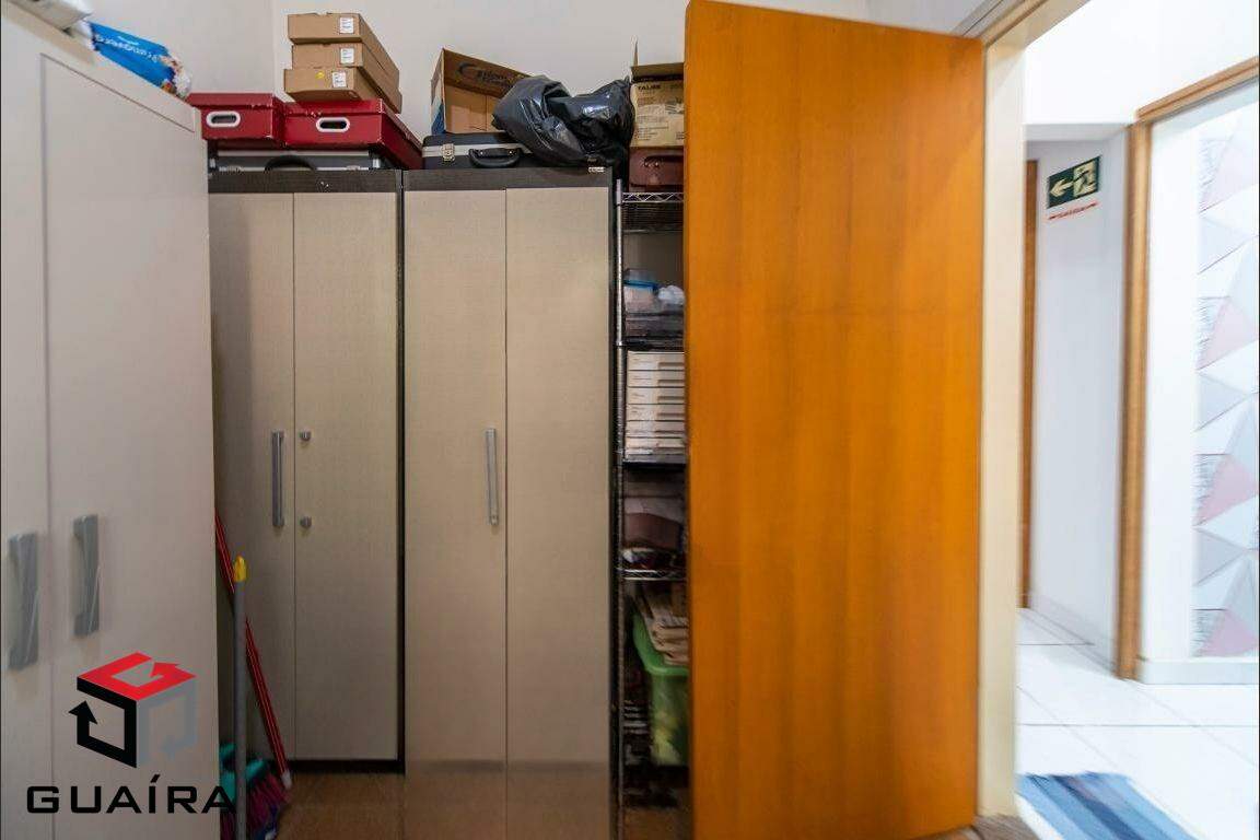 Sobrado à venda com 8 quartos, 470m² - Foto 47