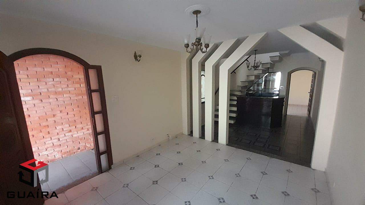 Sobrado à venda com 3 quartos, 164m² - Foto 1