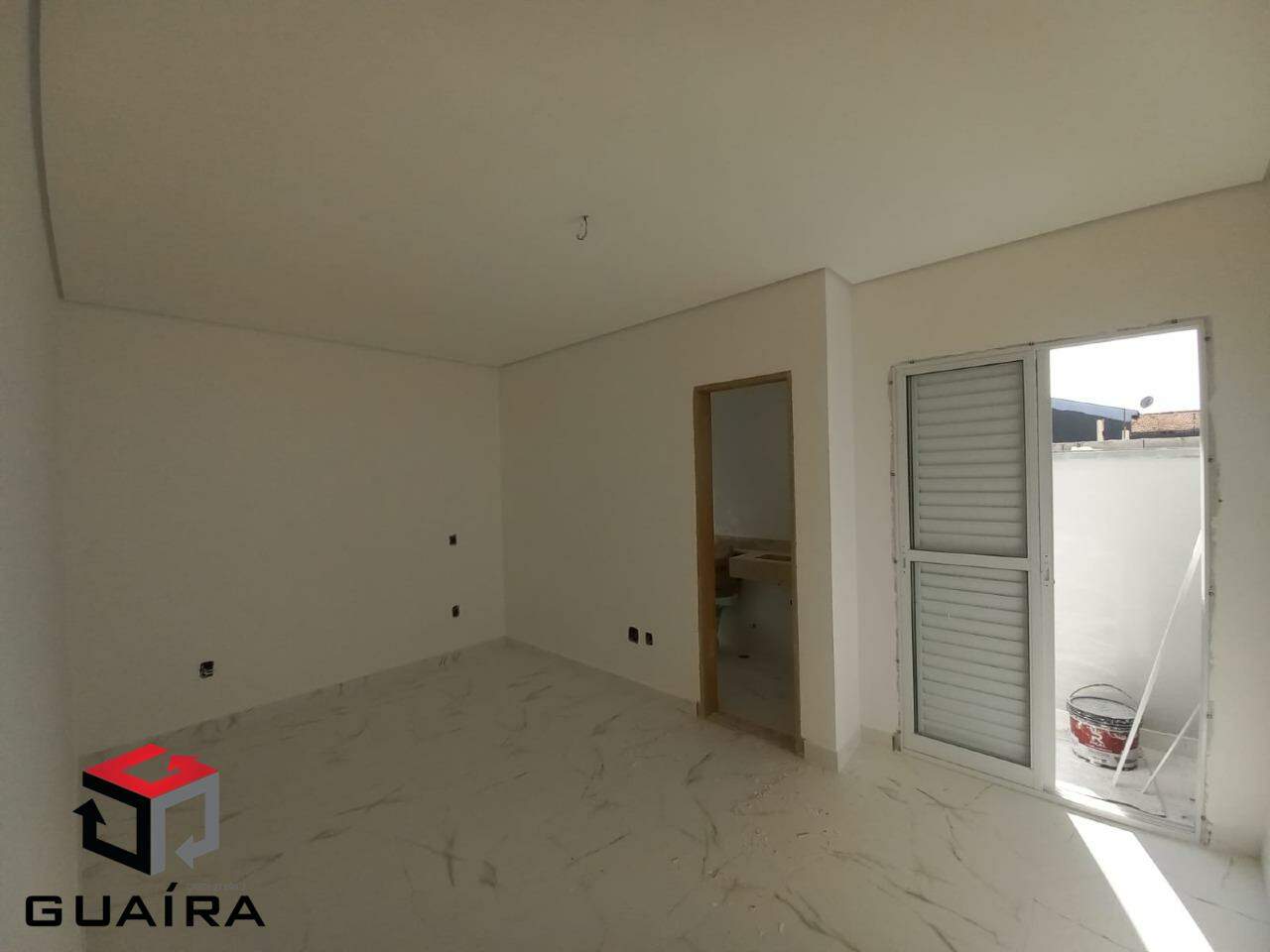 Apartamento à venda com 3 quartos, 85m² - Foto 2