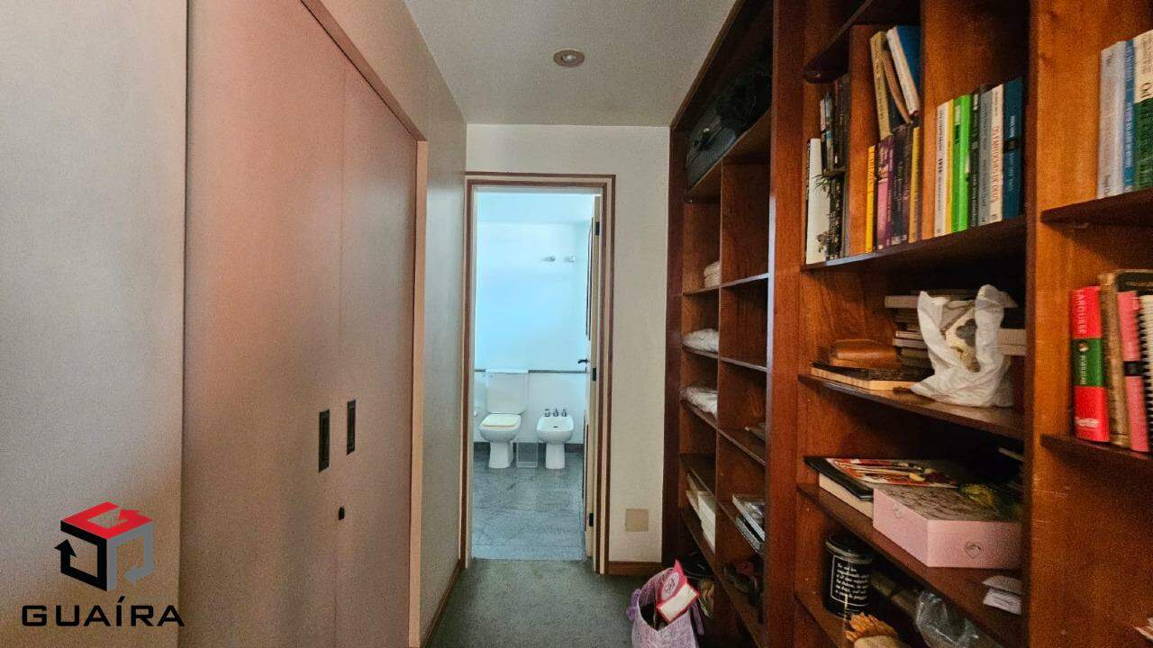 Apartamento à venda com 3 quartos, 298m² - Foto 18