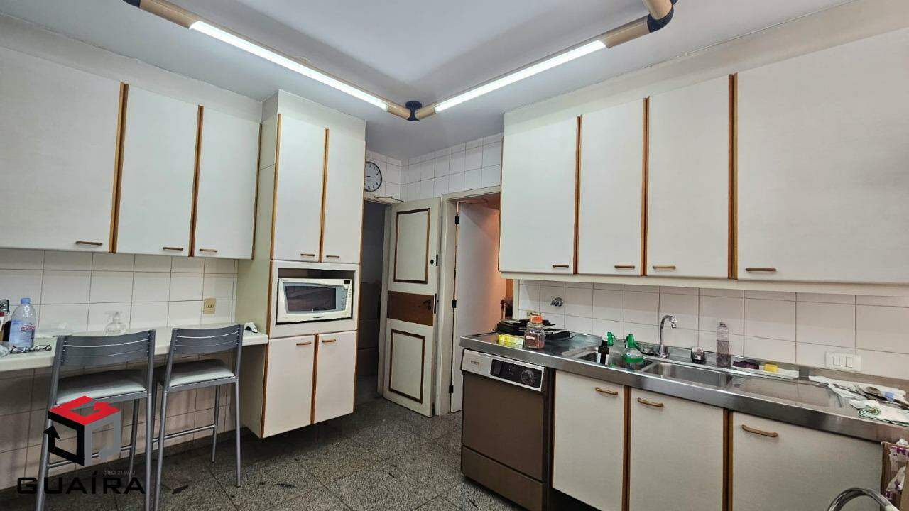 Apartamento à venda com 3 quartos, 298m² - Foto 11