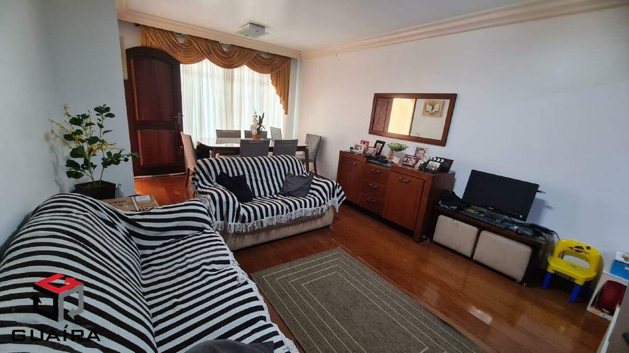 Casa à venda com 3 quartos, 150m² - Foto 1