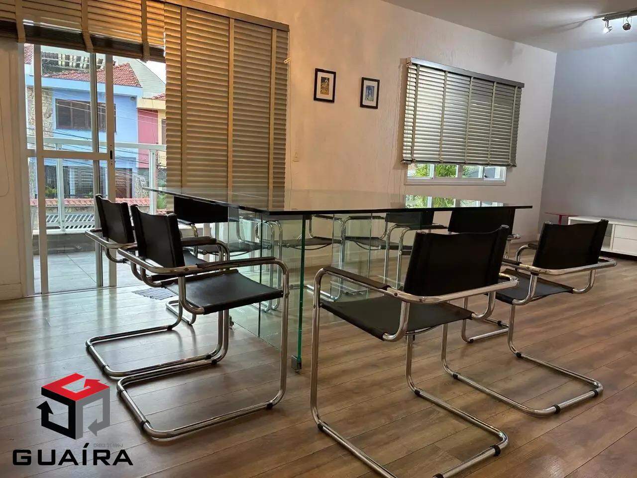 Sobrado para alugar com 3 quartos, 200m² - Foto 2