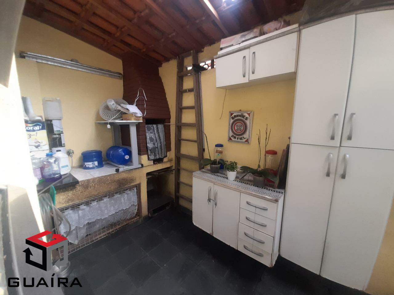 Casa à venda com 2 quartos, 70m² - Foto 13