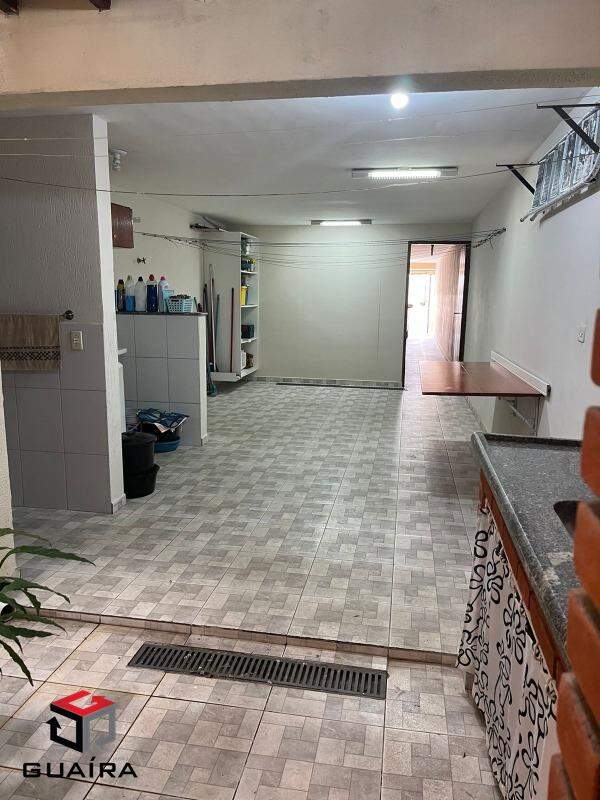 Sobrado à venda com 3 quartos, 200m² - Foto 30