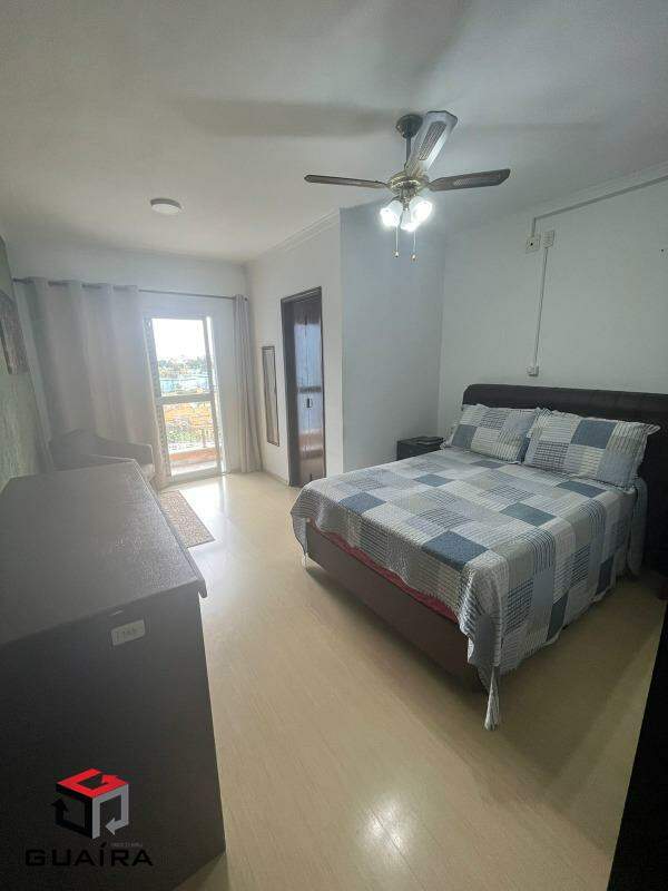 Sobrado à venda com 3 quartos, 200m² - Foto 11