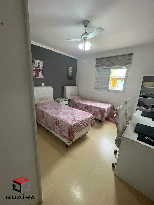 Sobrado à venda com 3 quartos, 200m² - Foto 17