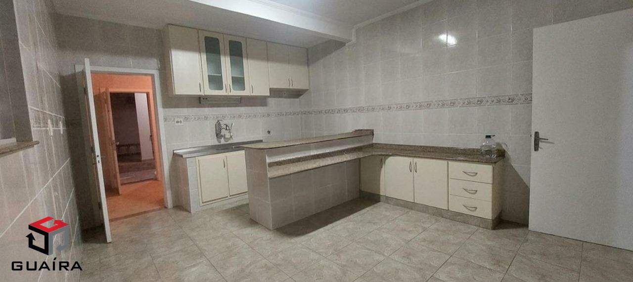 Sobrado à venda com 4 quartos, 300m² - Foto 8