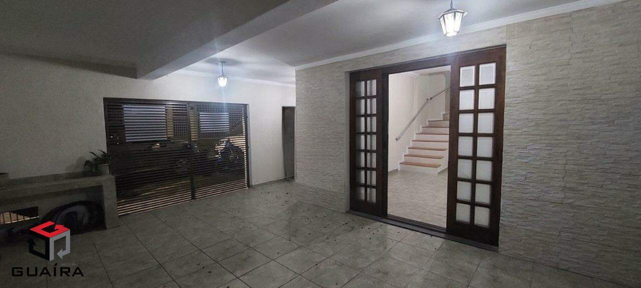 Sobrado à venda com 4 quartos, 300m² - Foto 2