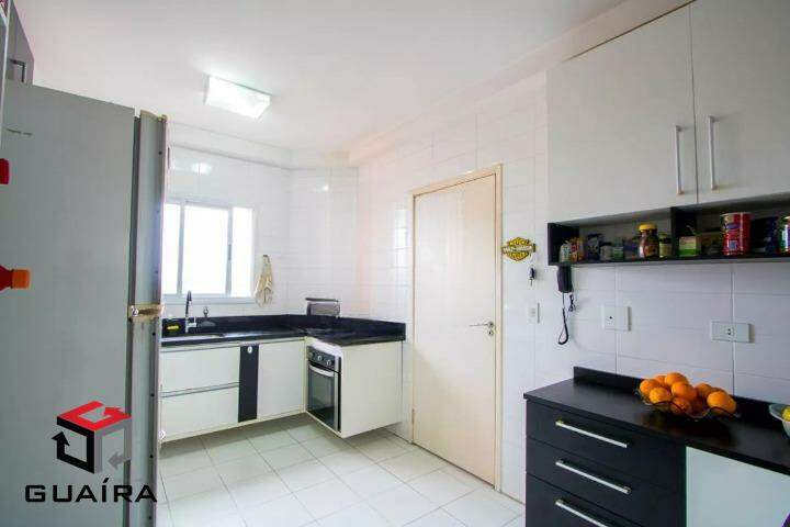 Apartamento à venda com 3 quartos, 133m² - Foto 9