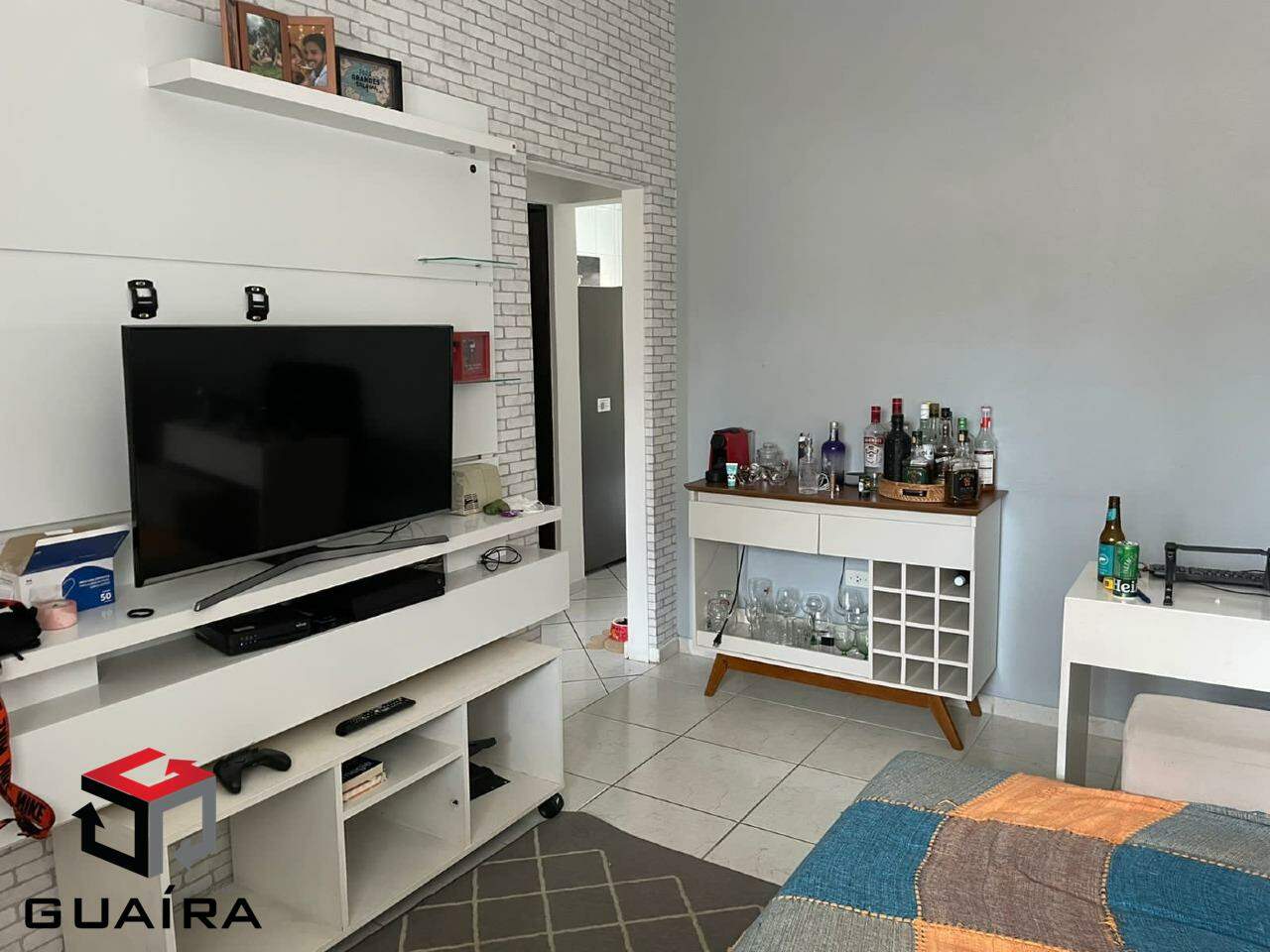 Sobrado à venda com 7 quartos, 260m² - Foto 1