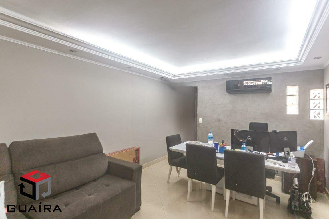 Sobrado à venda com 3 quartos, 322m² - Foto 1