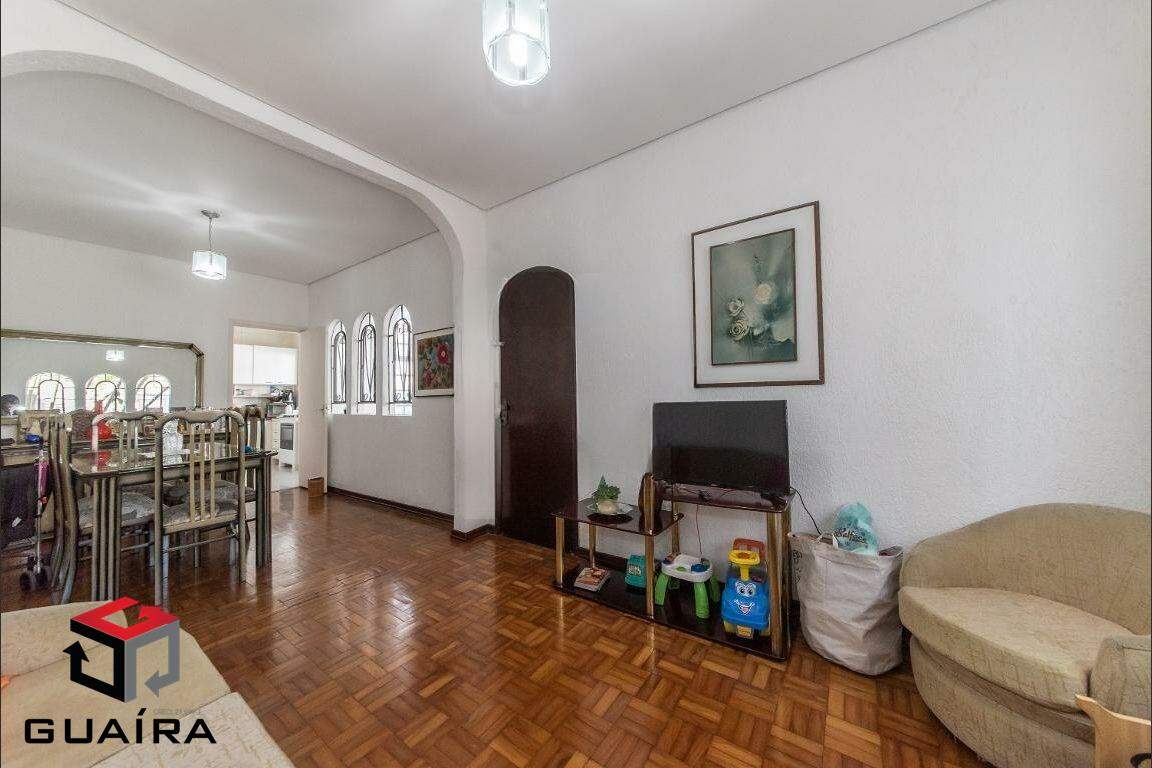 Sobrado à venda com 4 quartos, 200m² - Foto 2