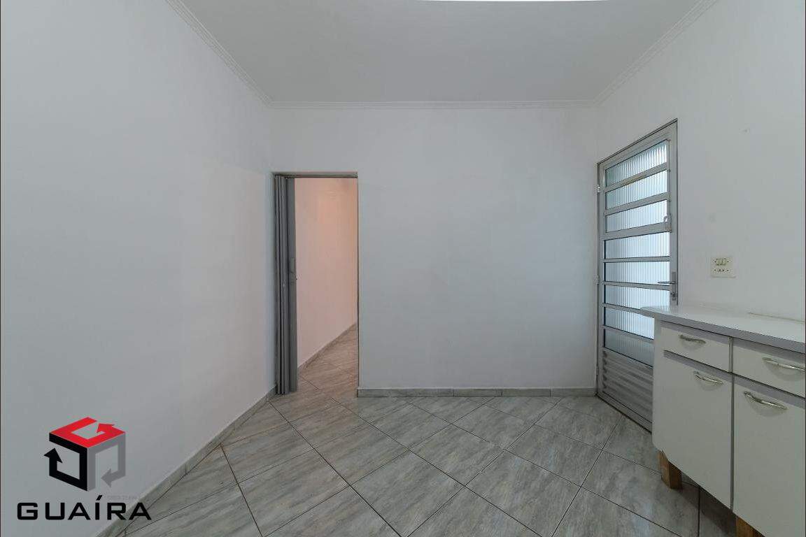 Sobrado à venda com 4 quartos, 200m² - Foto 14