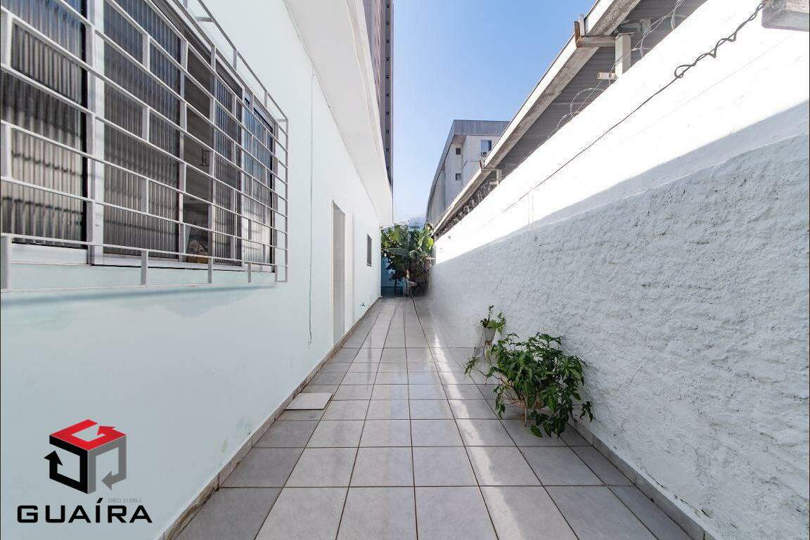 Sobrado à venda com 4 quartos, 200m² - Foto 17